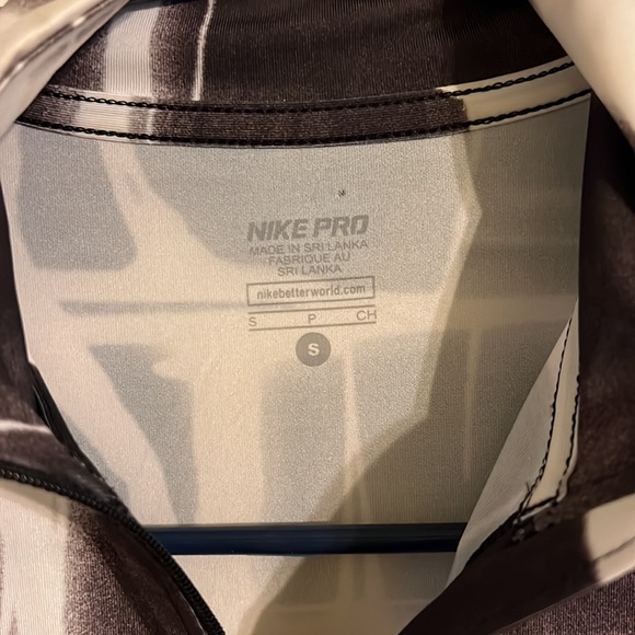 Nike pro pull over - Picture 2 of 2